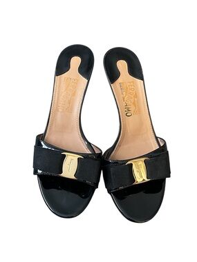 Salvatore Ferragamo Black Patent Vara Bow Slide Mules Kitten Heel 37